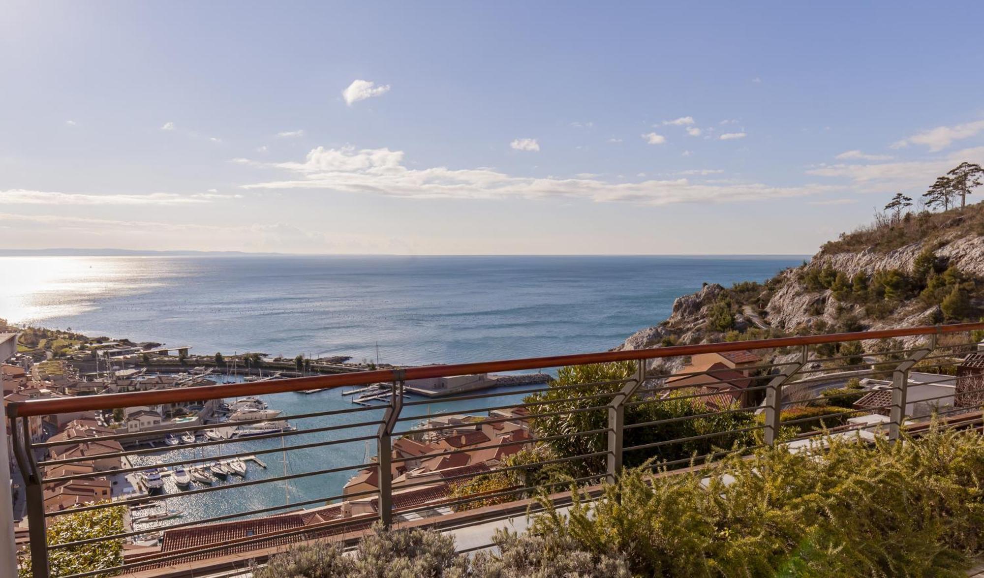 Portopiccolo Avolare Apartments In Panoramic Terrasses - Beach Included Sistiana Exterior photo