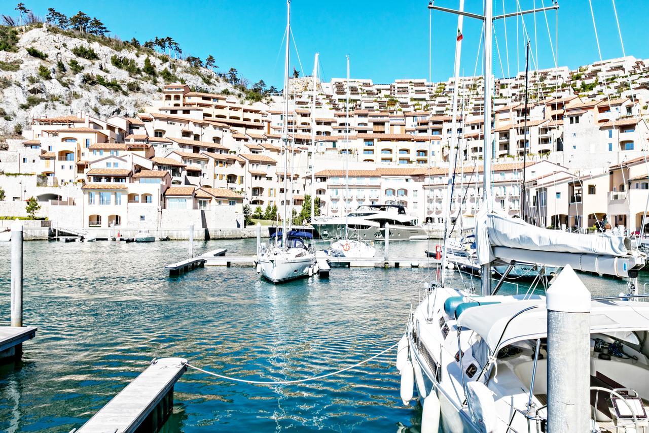 Portopiccolo Avolare Apartments In Panoramic Terrasses - Beach Included Sistiana Exterior photo